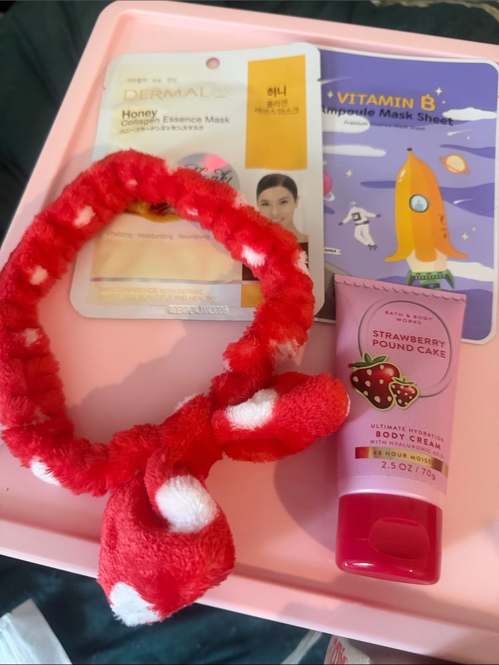 Self-Care Gift Bundle – Bath & Body Works, Face Masks & Cozy Accessories